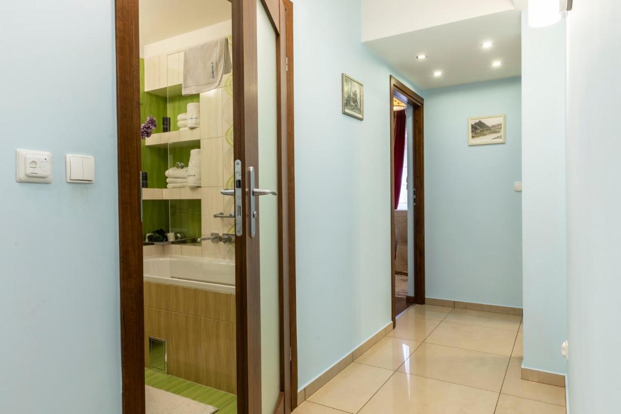 Prestige Ii Apartament *
